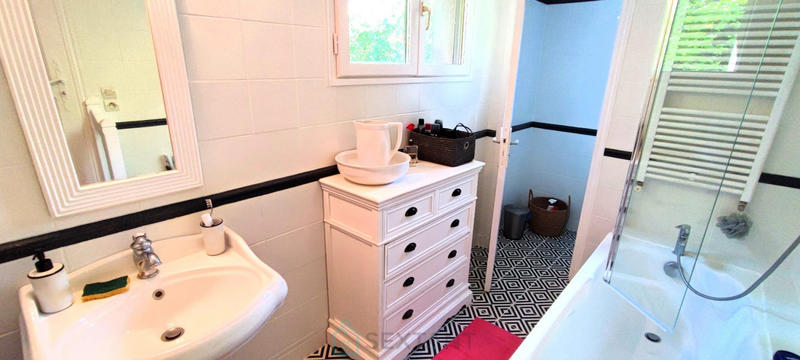 Maison - 147 m² - 8 pièces