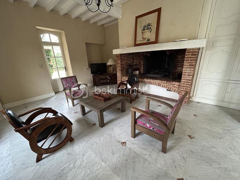 Propriété - 332 m² - 8 pièces