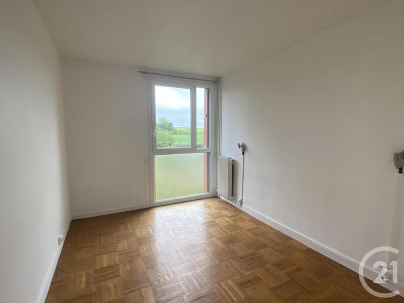 Appartement - 99 m² - 5 pièces