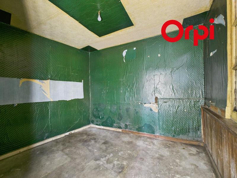 Immeuble - 210 m² - 12 pièces