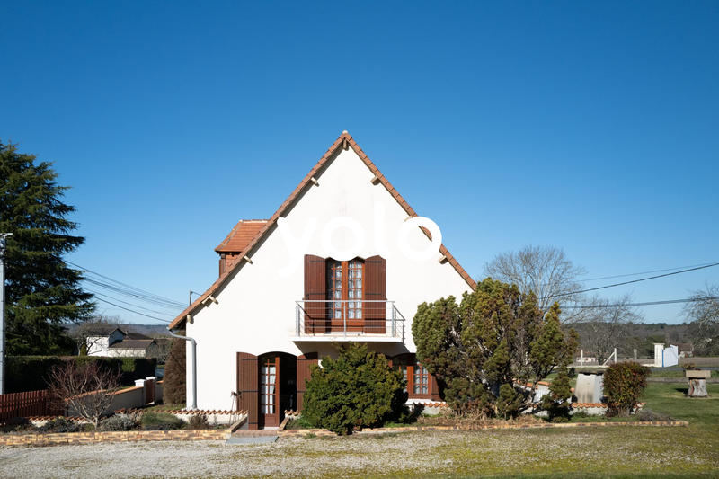 Maison traditionnelle - 144 m² - 6 pièces