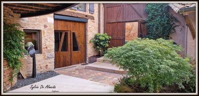 Maison - 326 m² - 6 pièces