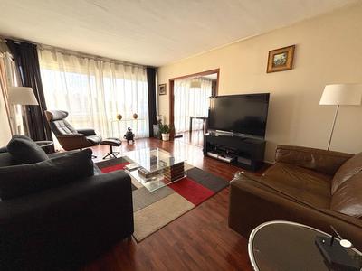 Appartement - 92 m² - 5 pièces