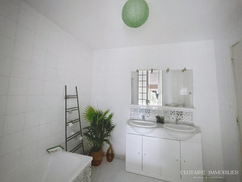 Maison - 130 m² - 7 pièces