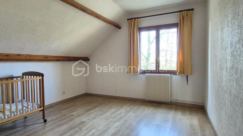 Maison traditionnelle - 201 m² - 7 pièces