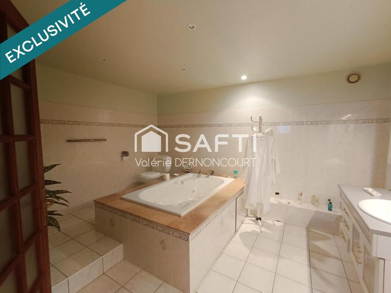 Maison - 189 m² - 7 pièces