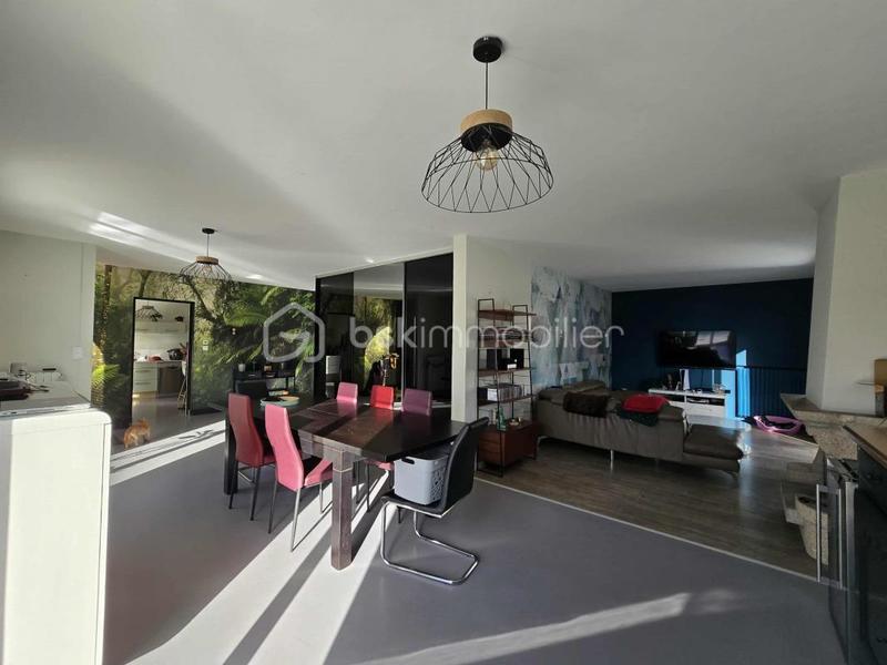 Maison - 172 m² - 7 pièces