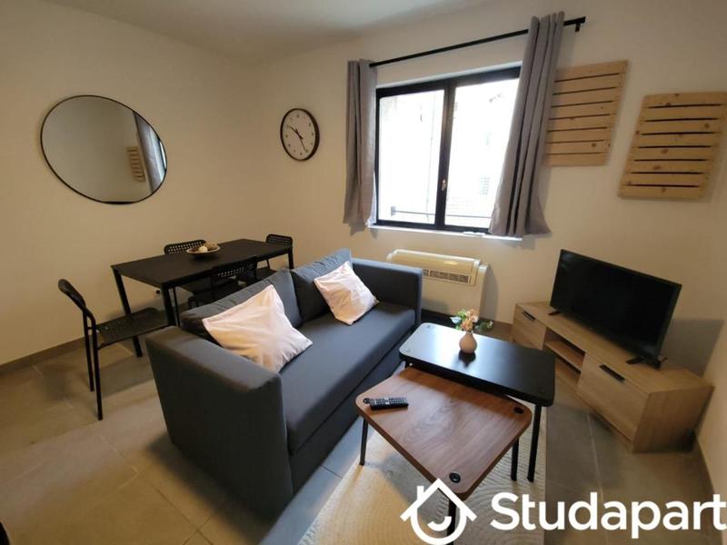 Appartement - 60 m² - 2 pièces