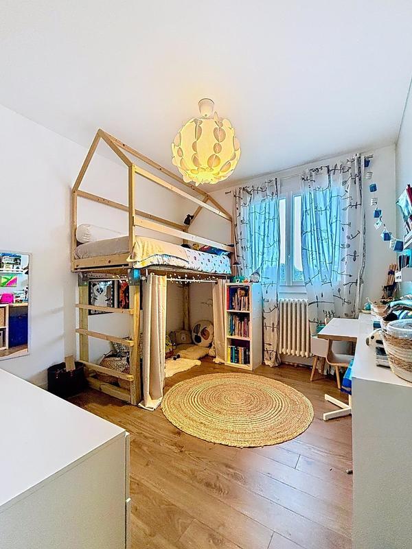 Appartement - 77 m² - 4 pièces