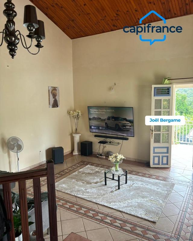 Maison - 166 m² - 4 pièces