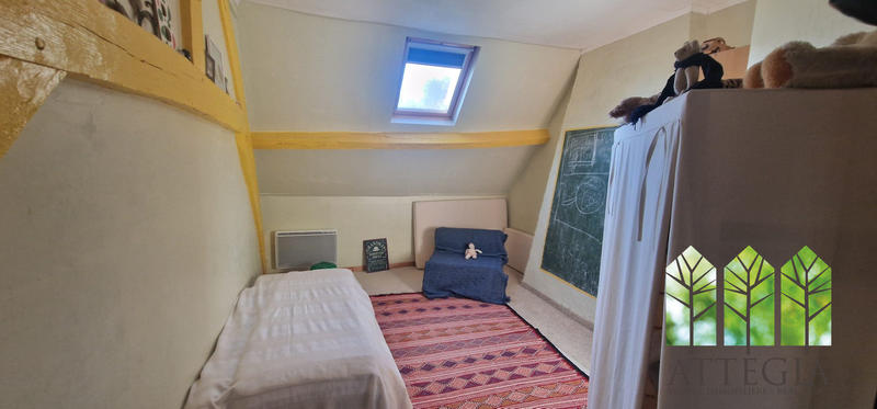 Maison - 180 m² - 6 pièces