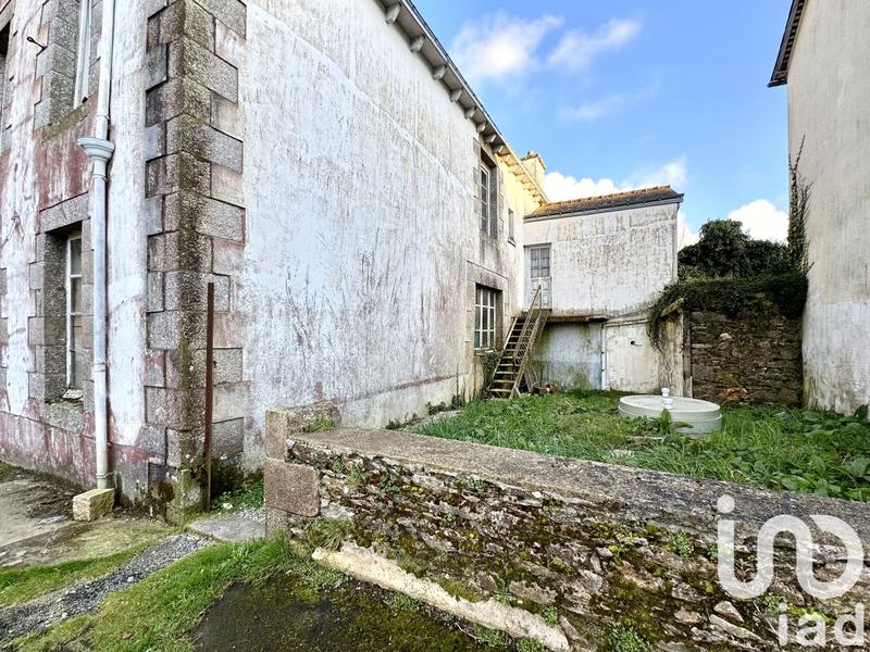 Maison - 140 m² - 8 pièces