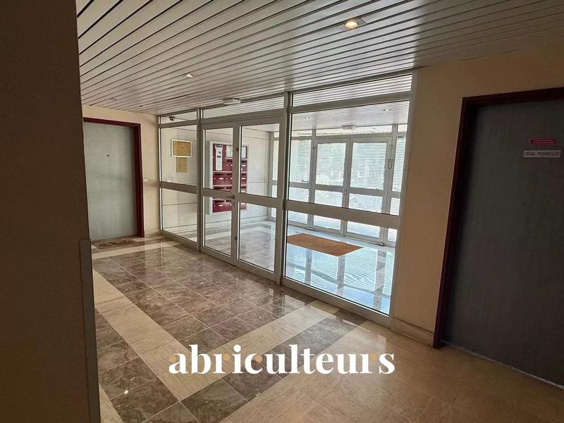 Appartement - 87 m² - 4 pièces