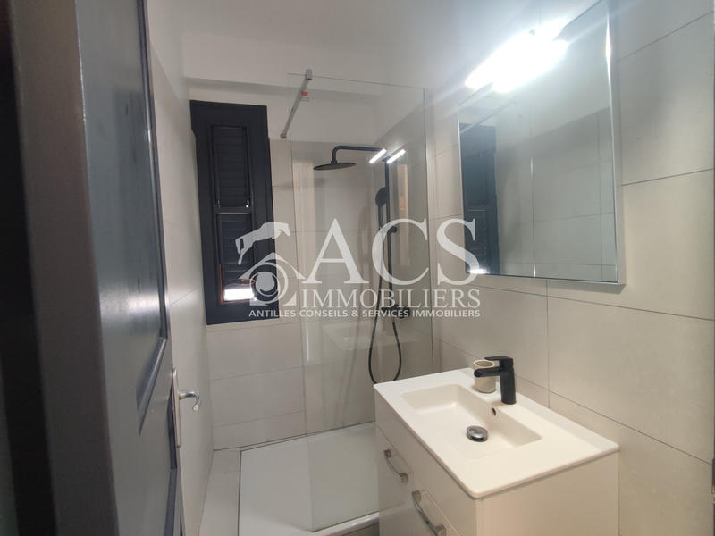 Appartement - 75 m² - 4 pièces