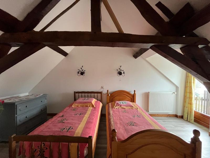 Maison traditionnelle - 233 m² - 9 pièces