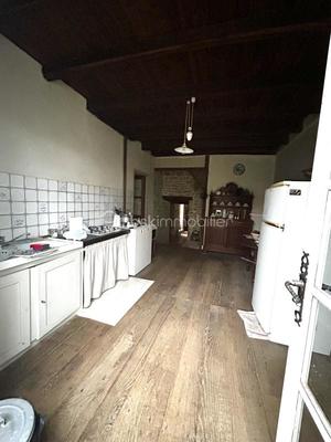 Maison en pierre - 160 m² - 4 pièces