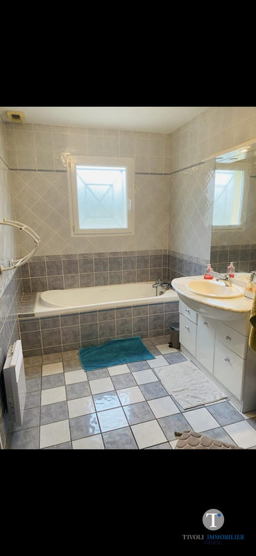 Maison - 145 m² - 6 pièces