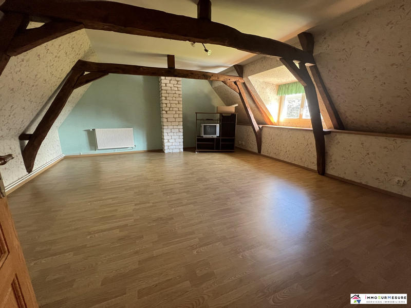 Maison - 257 m² - 10 pièces