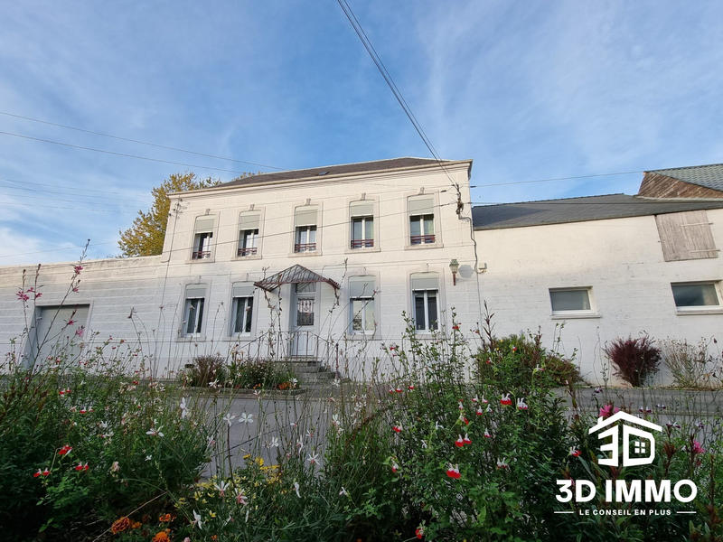 Maison - 260 m² - 8 pièces