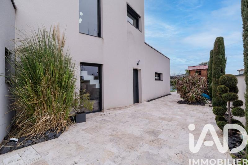 Maison - 193 m² - 5 pièces