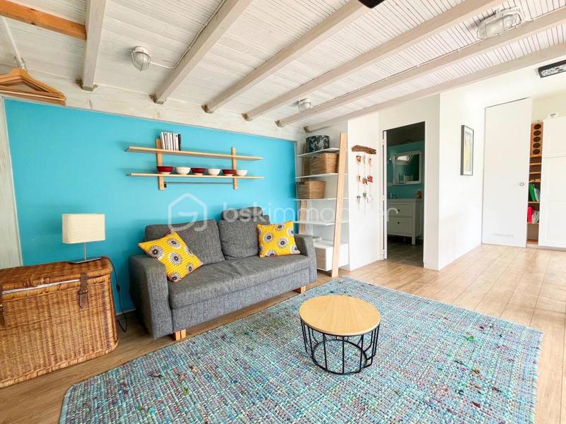 Maison - 210 m² - 6 pièces