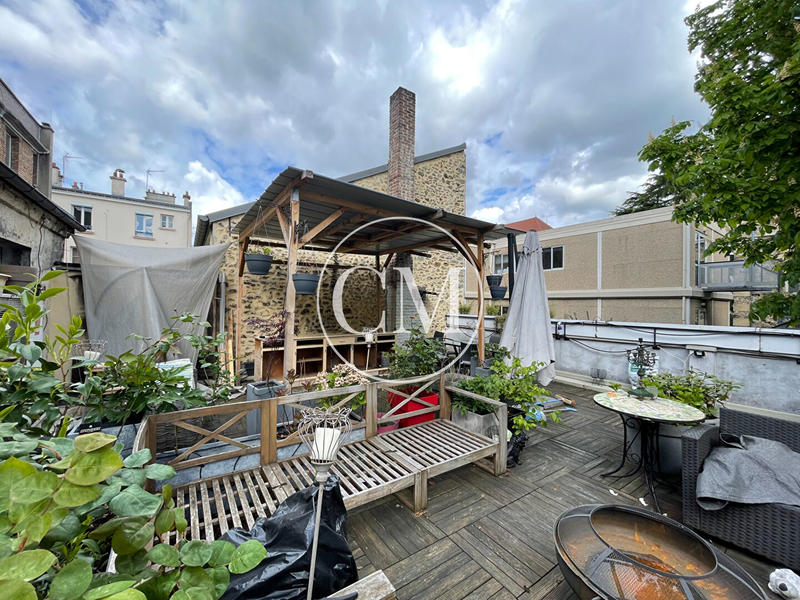 Immeuble - 12 pièces