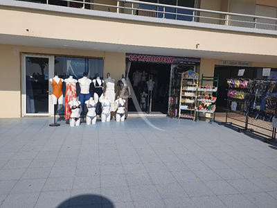 Local commercial - 93 m²