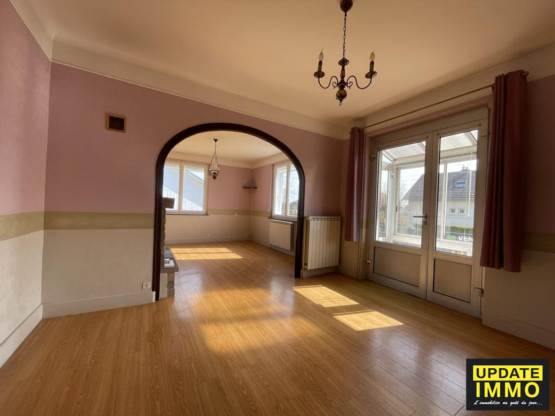 Maison - 137 m² - 8 pièces