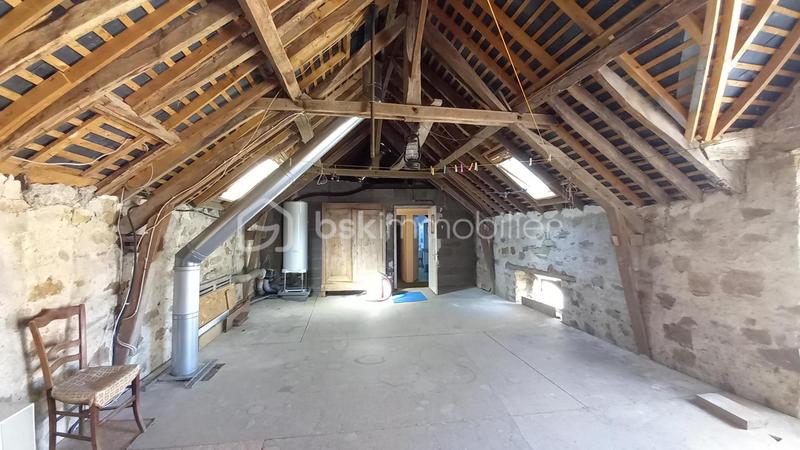 Maison ancienne - 171 m² - 8 pièces