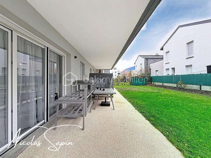 Appartement - 90 m² - 4 pièces