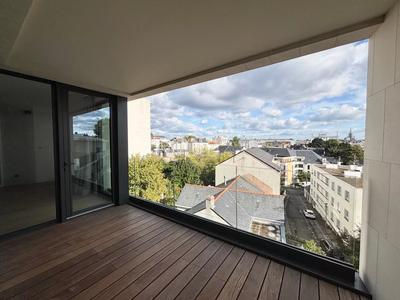 Appartement - 97 m² - 4 pièces