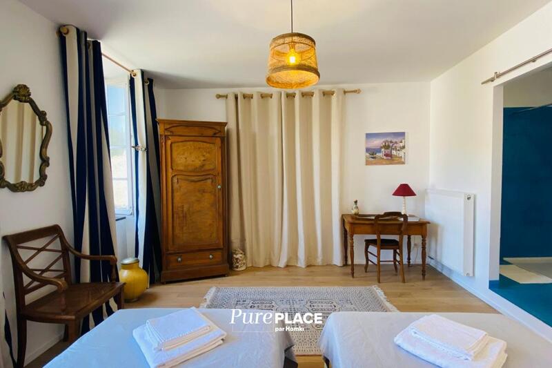 Maison - 500 m² - 18 pièces