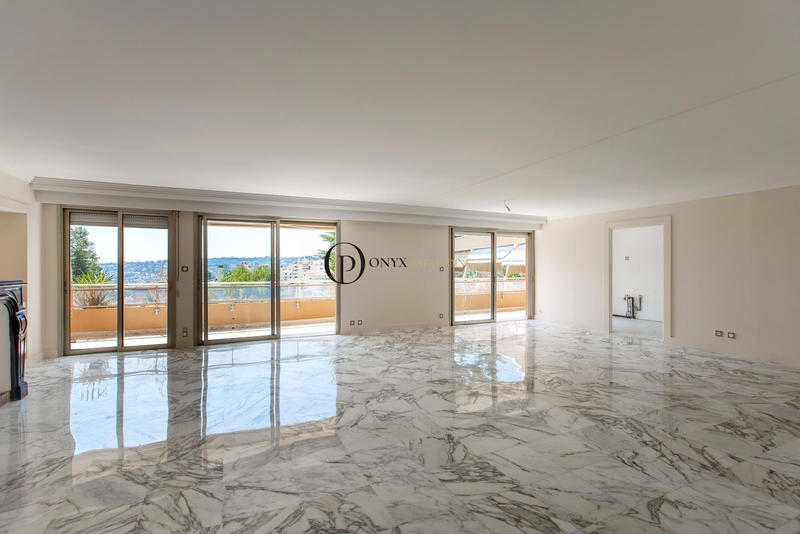 Appartement - 153 m² - 4 pièces