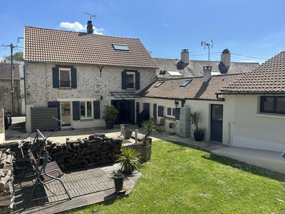 Maison - 135 m² - 6 pièces