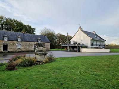 Maison - 147 m² - 5 pièces