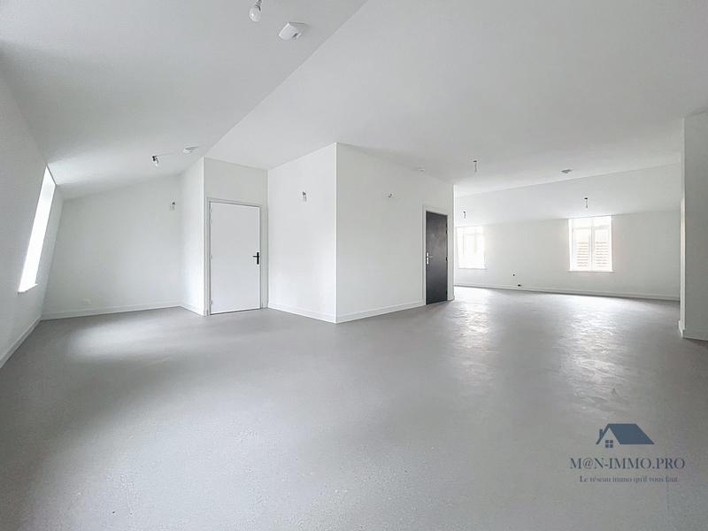 Bureau - 73 m² - 1 pièce