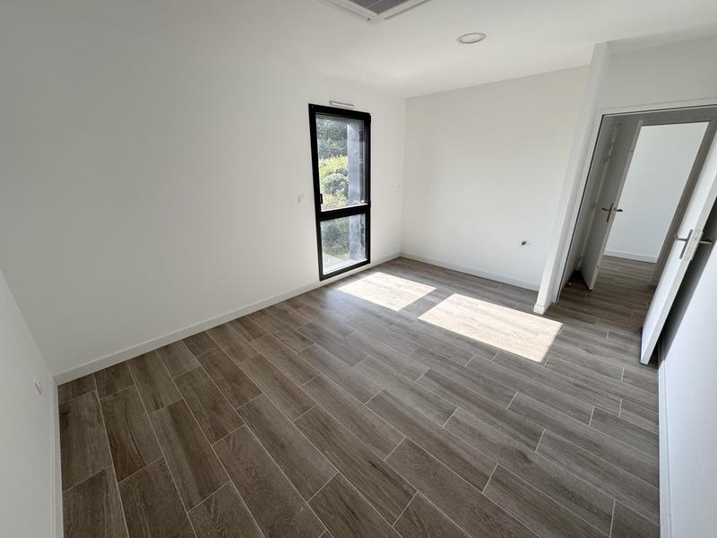 Bureau - 575 m² - 18 pièces