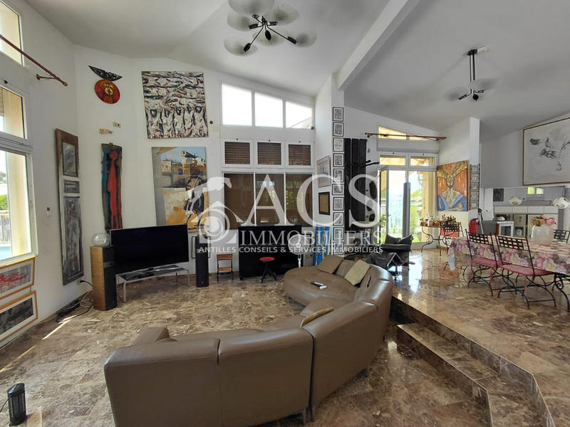 Villa - 292 m² - 8 pièces