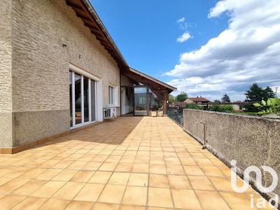 Maison - 221 m² - 10 pièces