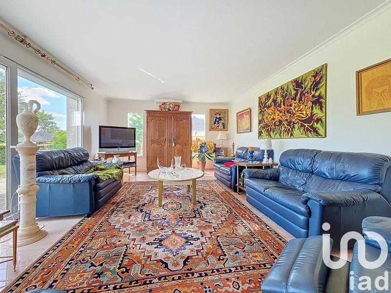 Maison - 204 m² - 7 pièces