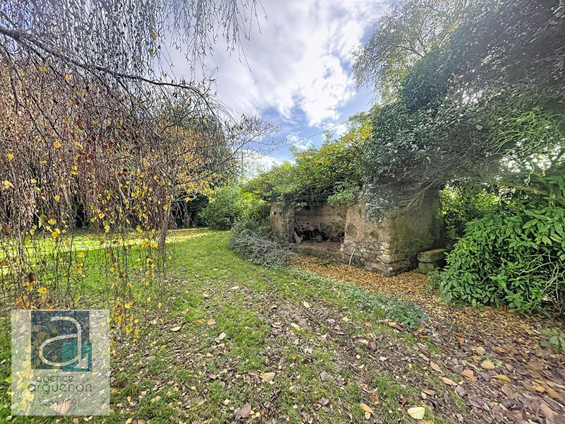 Maison - 210 m² - 8 pièces