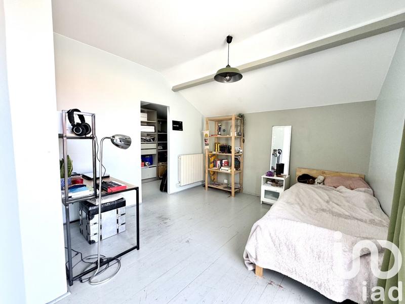 Maison - 104 m² - 4 pièces