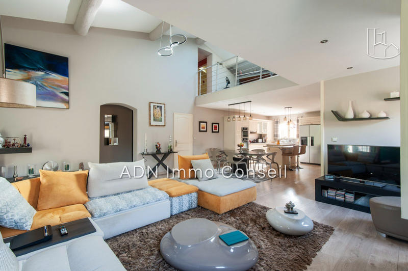 Maison - 152 m² - 5 pièces