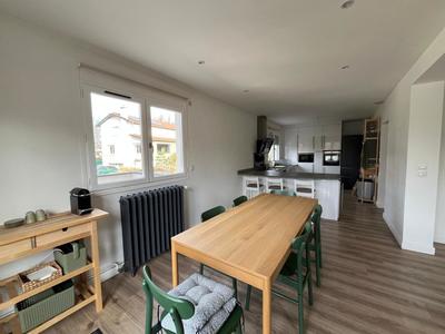 Maison - 161 m² - 6 pièces