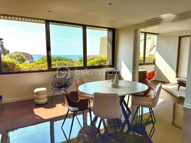 Appartement - 132 m² - 4 pièces