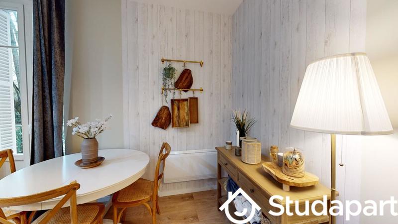 Chambre - 12 m² - 1 pièce