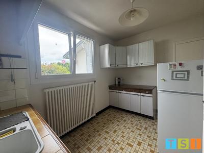 Maison - 95 m² - 5 pièces