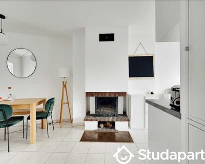 Chambre - 120 m² - 1 pièce