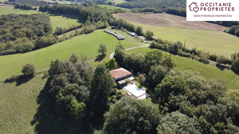 Maison - 163 m² - 5 pièces