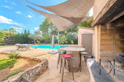 Maison - 142 m² - 5 pièces